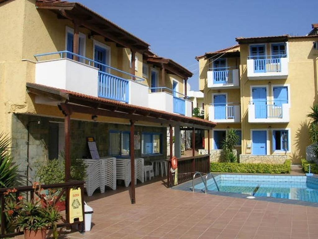 Mareva Hotel Apartments Херсониссос Экстерьер фото